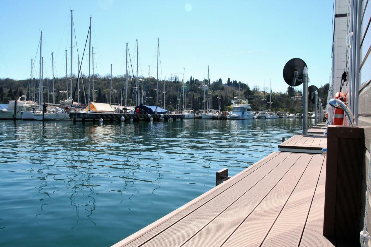 Вилла Floating House Marina Royal Порторож Экстерьер фото