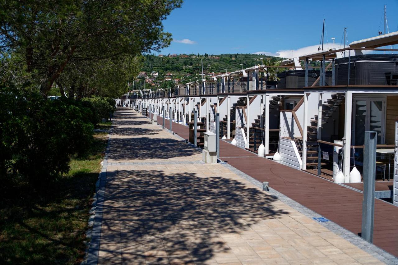 Вилла Floating House Marina Royal Порторож Экстерьер фото